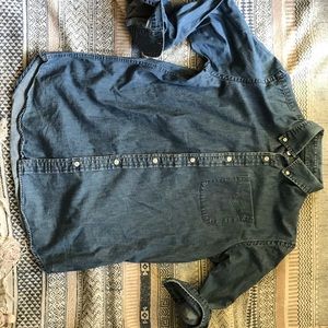 Old Navy Men’s Slim Fit Chambray Button Up Shirt